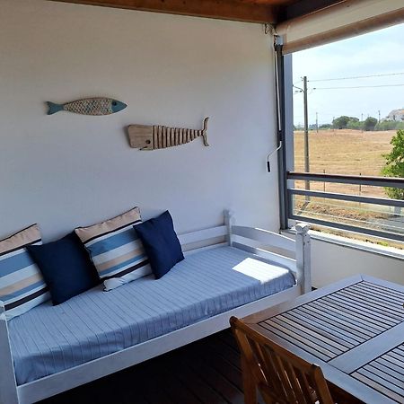 Sea View Apartment Near Meia Praia Beach In Lagos! Стая снимка