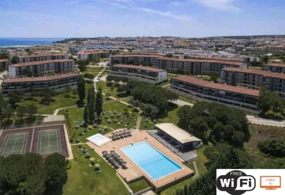 Sea View Apartment Near Meia Praia Beach In Lagos! Екстериор снимка