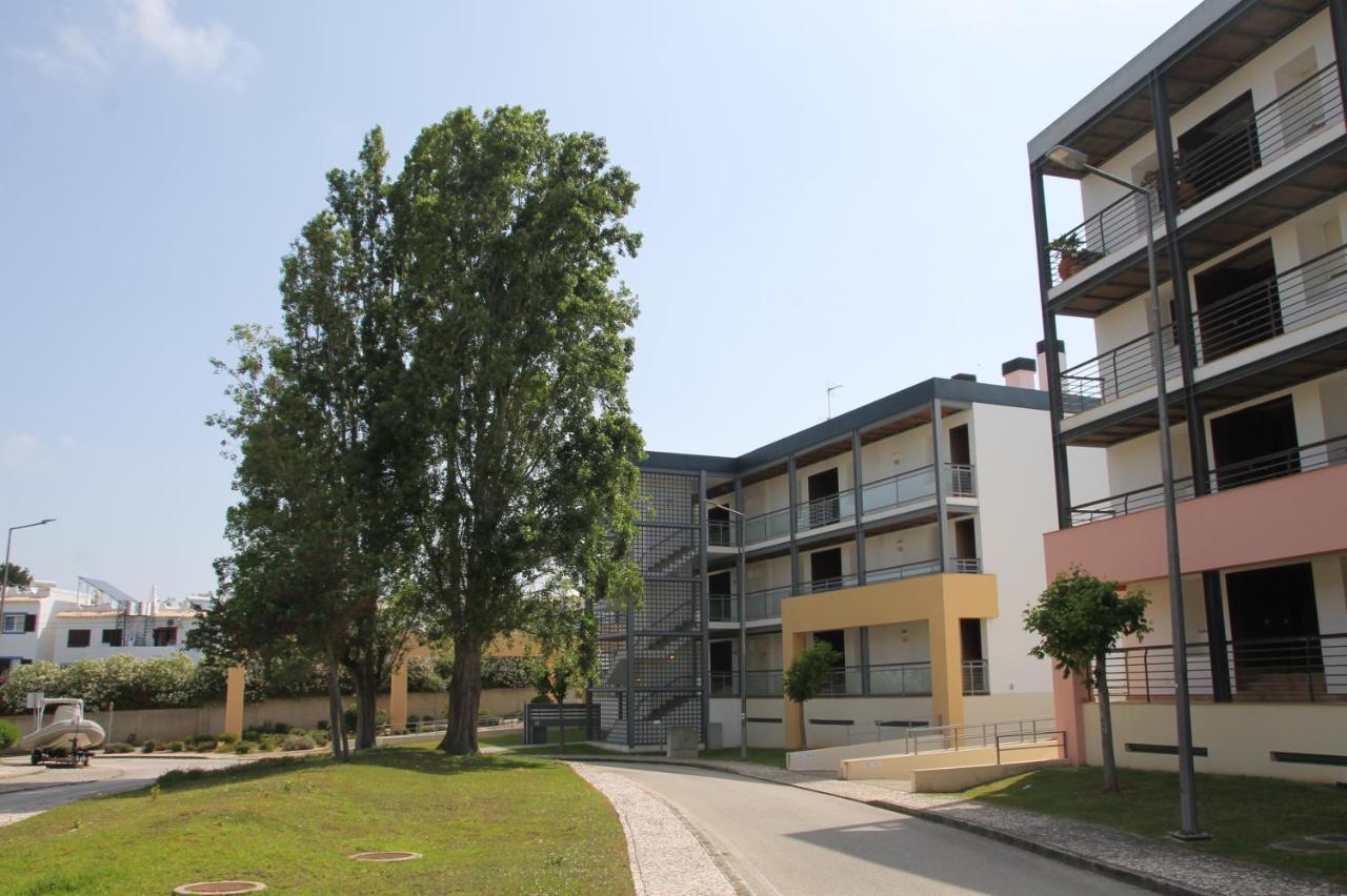 Sea View Apartment Near Meia Praia Beach In Lagos! Екстериор снимка